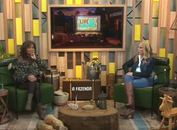 A Fazenda 18: Giovanna Gold reclama de atitude de Christina Rocha na “Live do Eliminado”, e as duas discutem ao vivo; assista (Foto: Reprodução/ RecordPlus)