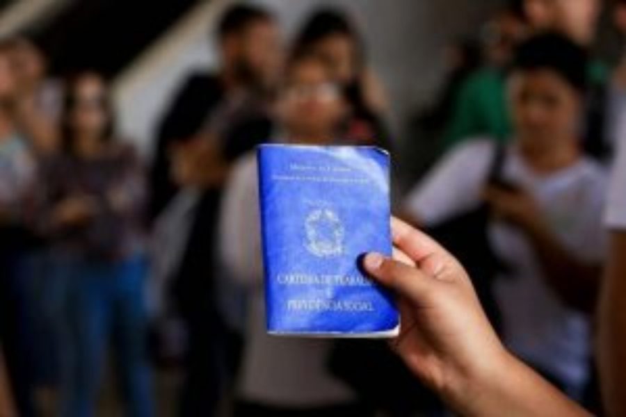 Agências do trabalhador encerram semana com 751 vagas de emprego no DF