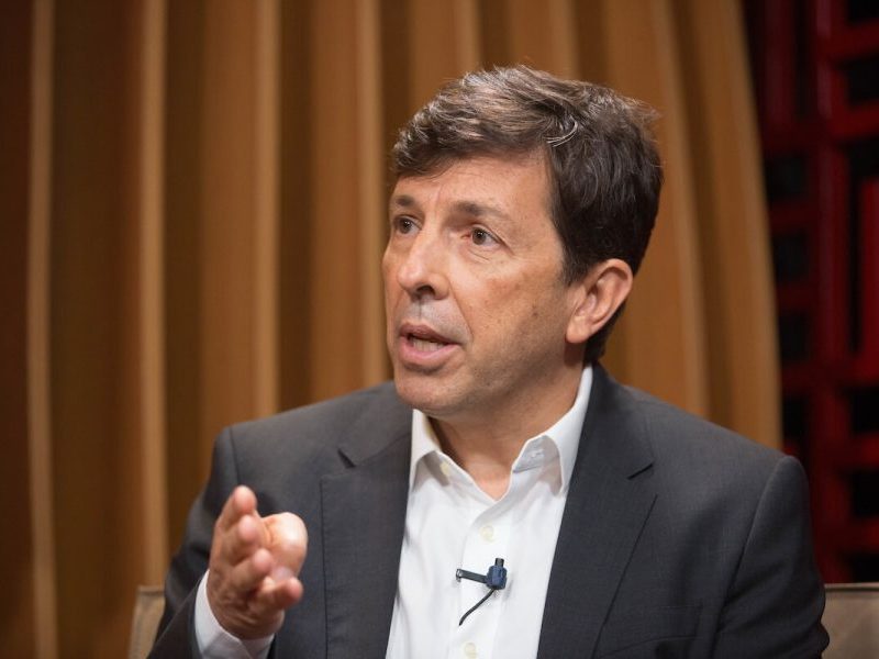 Amoêdo diz que fuga e carta de Flávio “enterraram o bolsonarismo”