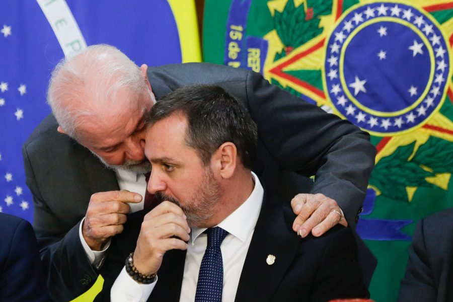 Andrei "não precisava ter ido a festa do Vorcaro” em Londres, diz Lula