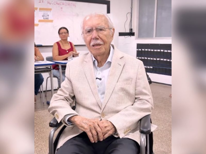 Aos 96 anos, José Sarney vota em São Luís e celebra a “festa da democracia”