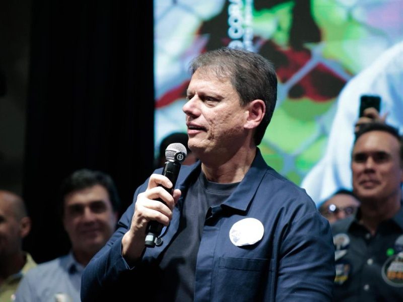 Tarcísio retoma articulações para novo governo após eleições