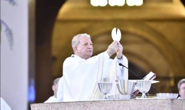 Missa de Nossa Senhora Aparecida pede paz e combate à fome
