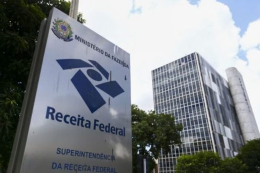 Arrecadação federal soma R$ 239,4 bilhões em setembro, recorde para o mês