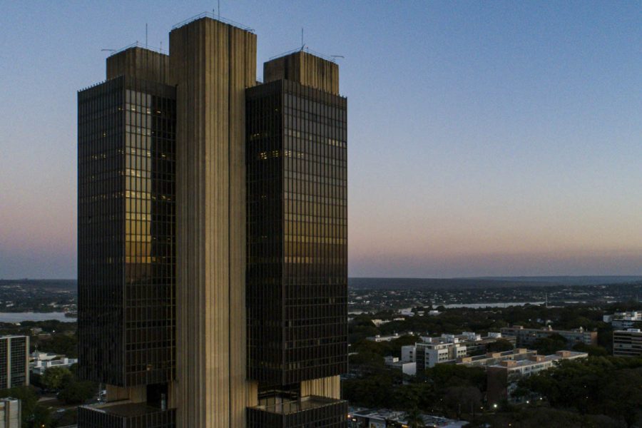 Ataques cibernéticos a bancos batem recorde em 2026, aponta BC
