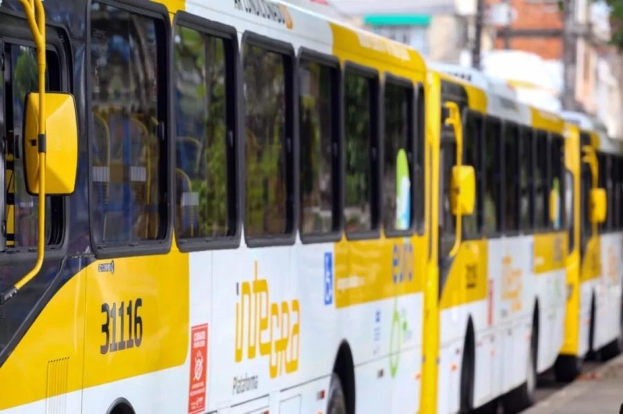 Áudio detalha suposta ação para adesivar ônibus durante eleição em Salvador