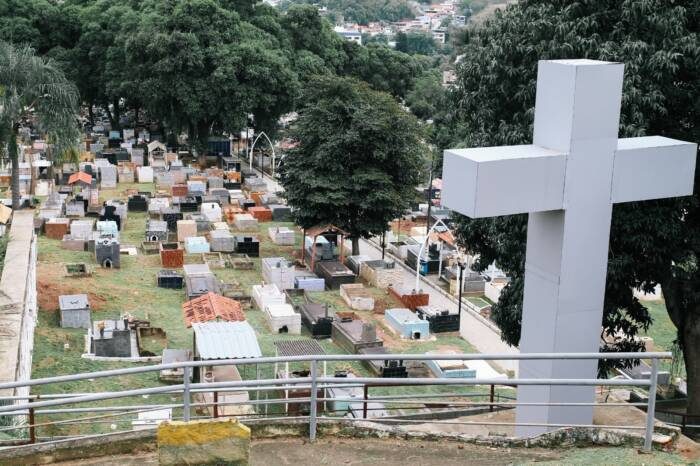Barra do Piraí retoma missas no cemitério no Dia de Finados