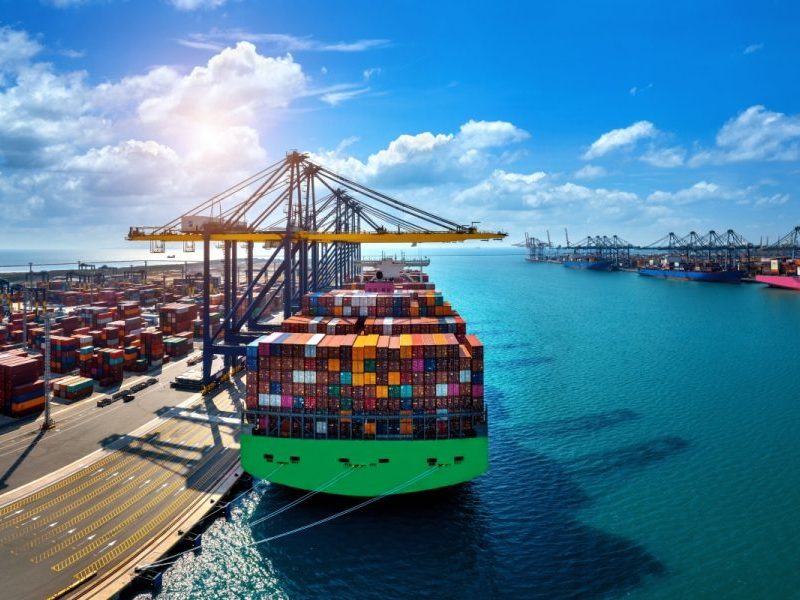 Crédito do BNDES financia produção para exportação no Brasil