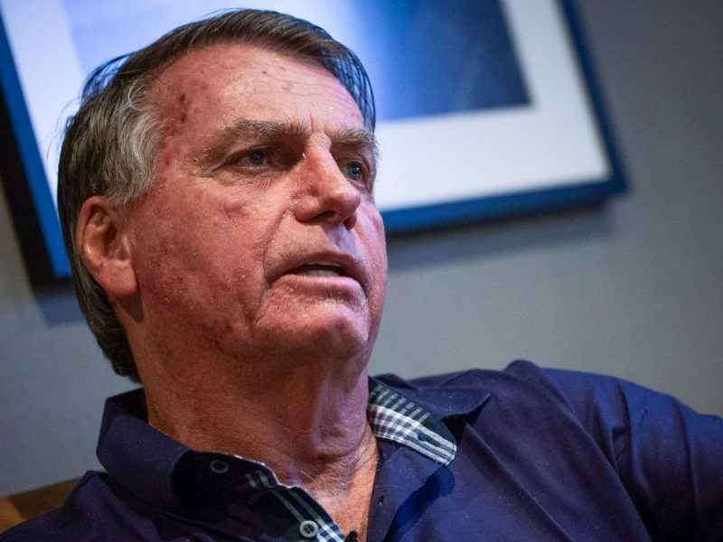 Bolsonaro teve taquicardia antes do 1º turno, aponta boletim médico