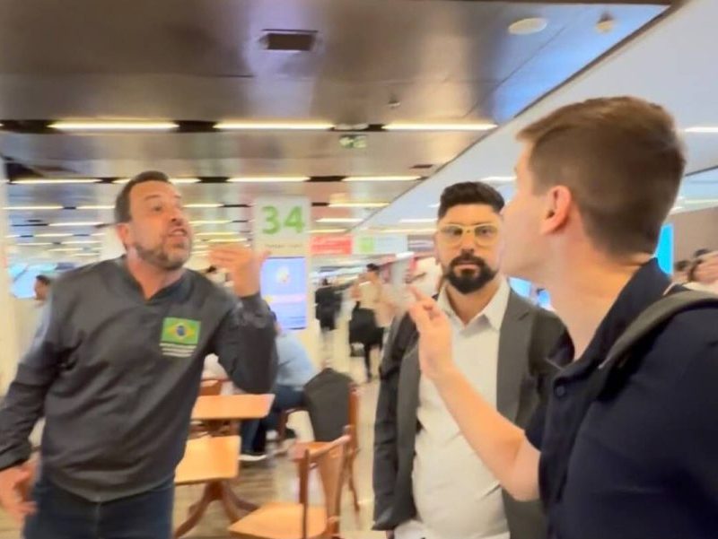 Boulos e Lucas Pavanato protagonizam bate-boca em aeroporto