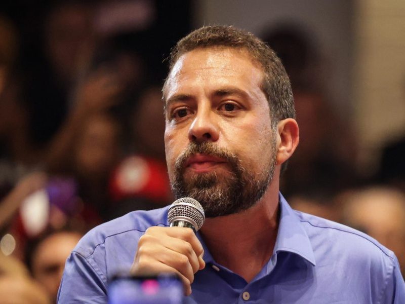 Boulos: prorrogação do horário de votação é “vitória contra o golpe”
