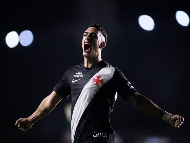 Brasileirão: Vasco vence de virada e segura Corinthians no Z4