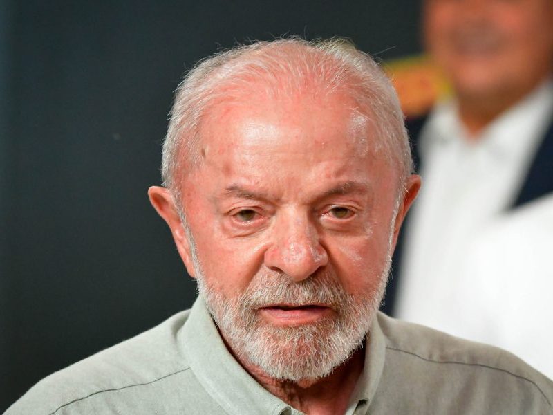 Campanha de Lula aciona TSE contra Meta por eleição