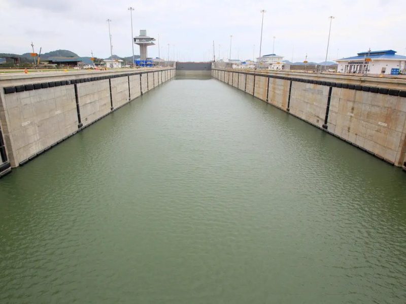 Canal do Panamá bate recorde histórico de carga