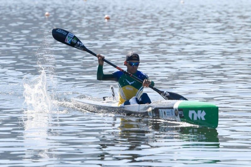 Canoísta de Angra mira Sul-Americano em Salvador