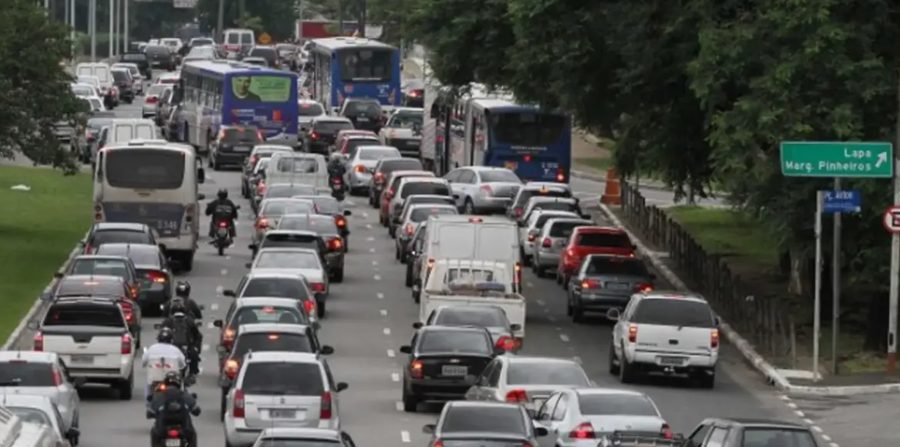 Carro de R$ 5 mil vale a pena? Riscos e prejuízos