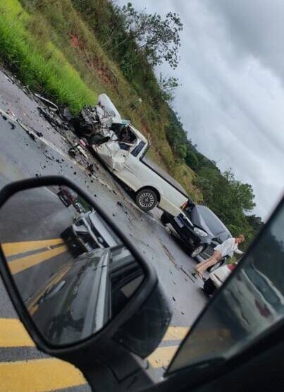 Casal morre em acidente na Rodovia Lúcio Meira, em Barra do Piraí
