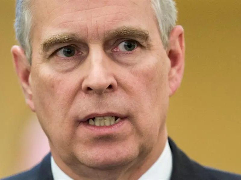 Caso Epstein: Justiça britânica invalida buscas contra Andrew