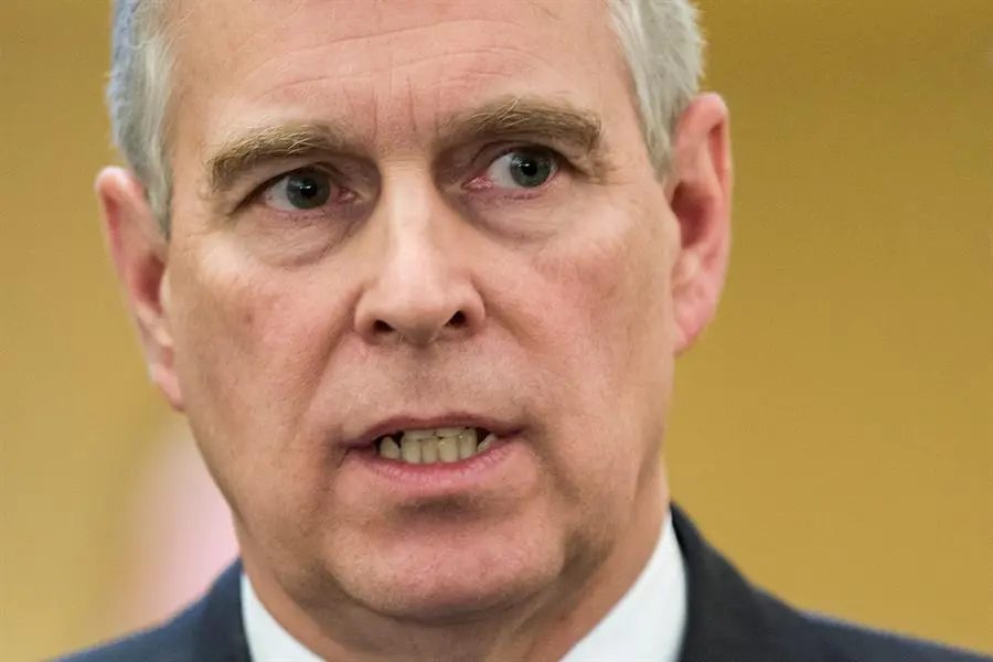 Caso Epstein: polícia diz que buscas nas casas de Andrew foram ilegais