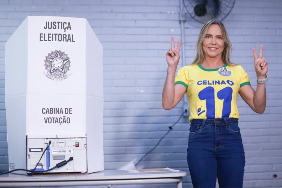 Celina acompanha apuração dos votos com aliados na Residência Oficial