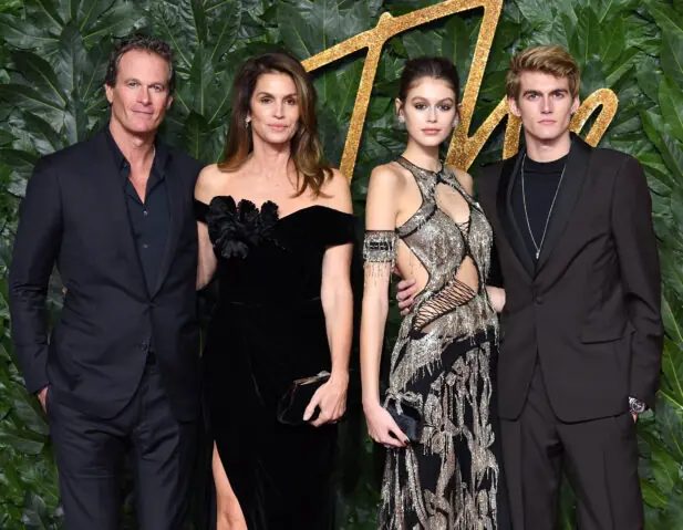 Cindy Crawford quebra o silêncio sobre a morte de Presley Gerber