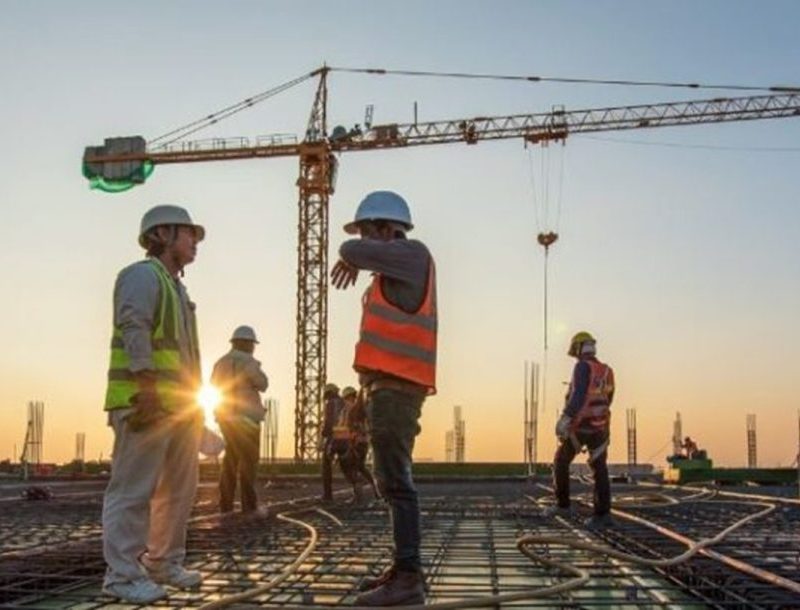 Fim da escala 6×1: Construção civil alerta para impacto em obras