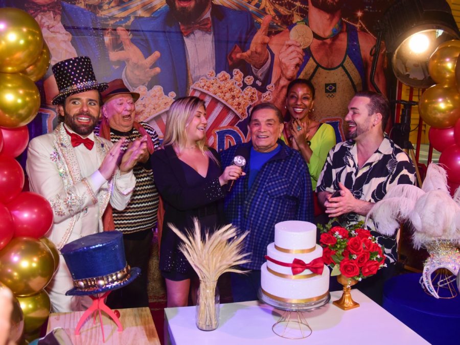 Com presença de famosos, Reder Circus Abracadabra celebra 90 anos de Dedé Santana em sessão VIP