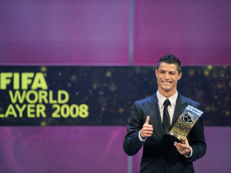 Cristiano Ronaldo domina votação da Bola de Ouro de todos os tempos