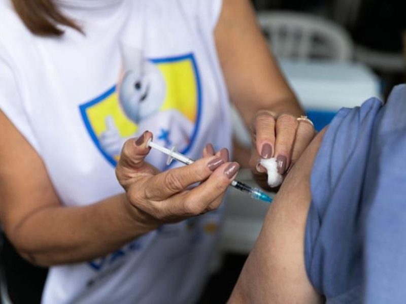 Vacinação no DF: 32 UBSs abrem neste sábado (31/10)