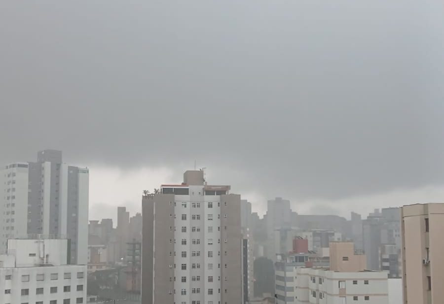 Domingo de 2º turno terá calor e chuva em BH; veja a previsão