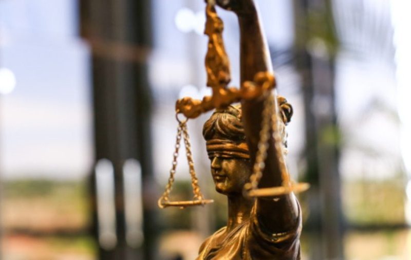 Justiça condena empresa de MG por demitir funcionária bipolar