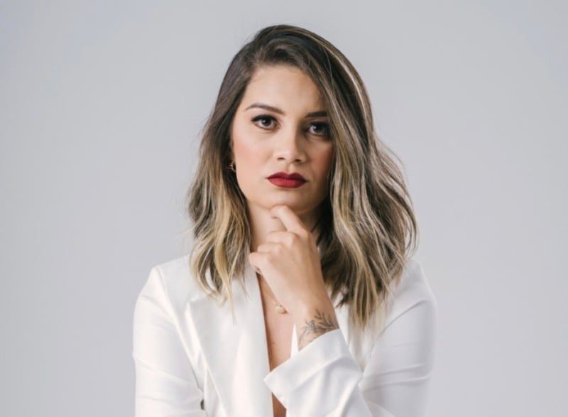 Tatiane Golemba une tributos e tecnologia em sistemas