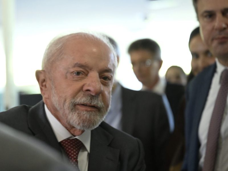 Ex-ministros de FHC assinam manifesto pró-Lula para o 2º turno