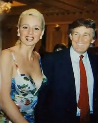 Ex-Miss Suíça acusa Donald Trump de estupro em quarto de hotel, e presidente dos EUA se pronuncia Ex-Miss Suíça acusa Donald Trump de estupro e presidente dos EUA se pronuncia (Reprodução/Instagram; Getty)