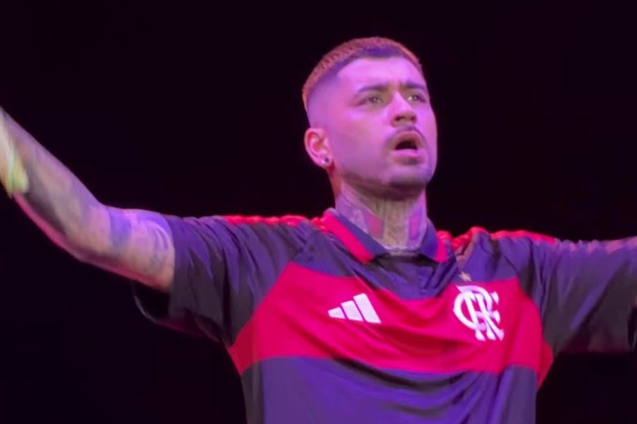 Ex-One Direction, Zayn usa camisa do Flamengo em show na casa do Palmeiras