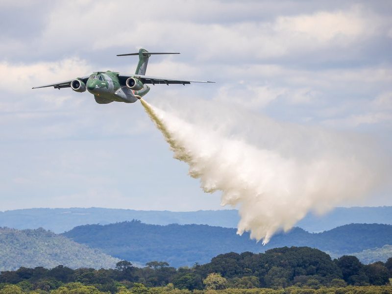 FAB envia aviões para combater queimadas no Amazonas