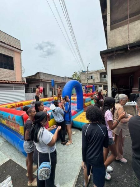 Festa das Crianças reúne famílias no bairro Recanto do Sol, em Barra Mansa
