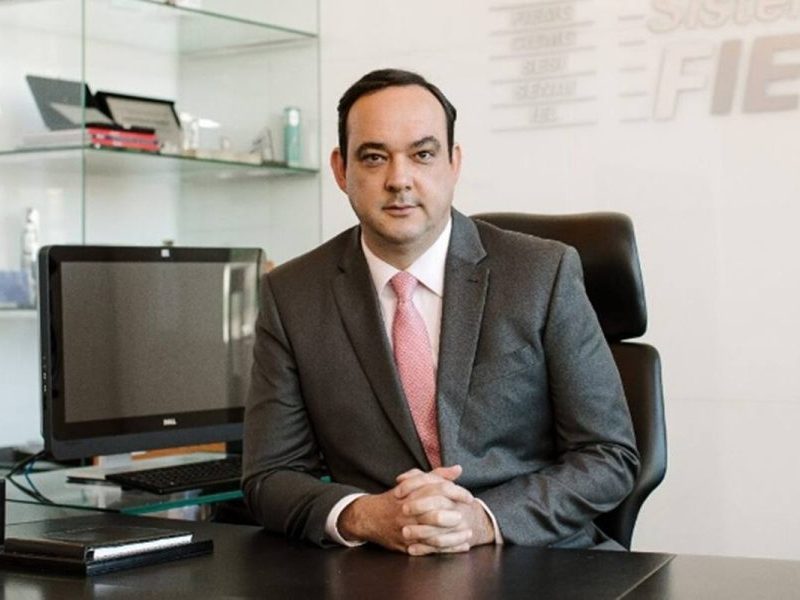 Fim da escala 6×1 pode gerar desemprego e inflação, alerta Fiemg