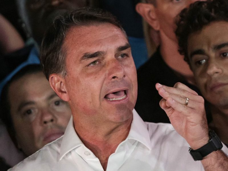 Flávio critica decisão de Zanin, mas PL também pediu prorrogação da votação