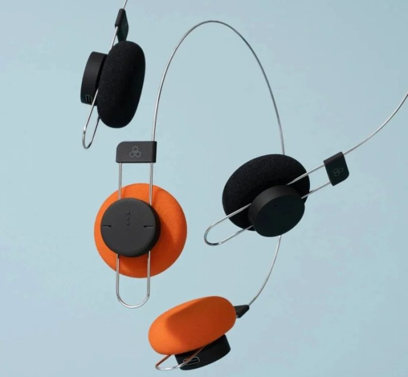 Fone retrô estilo Walkman dos anos 80 renasce sem fio e leve