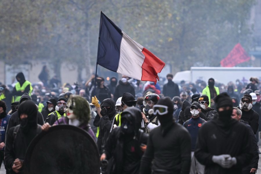 França mobiliza 70 mil agentes para conter atos e evitar confrontos