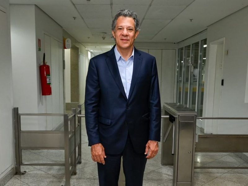 Haddad criticou corte de impostos de Bolsonaro em 2023