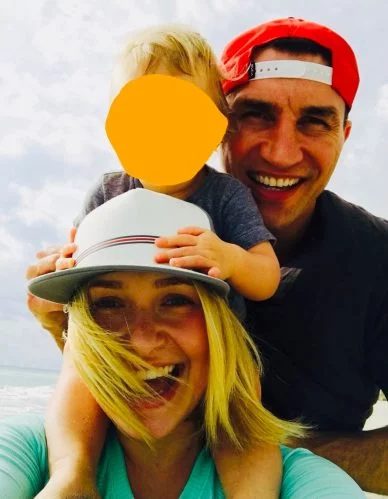 Filha de Hayden Panettiere participa de audiência sobre herança