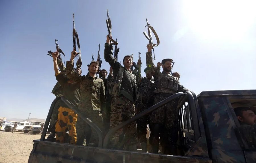 Houthis fazem nova ameaça após ataque contra aeroporto na Arábia Saudita