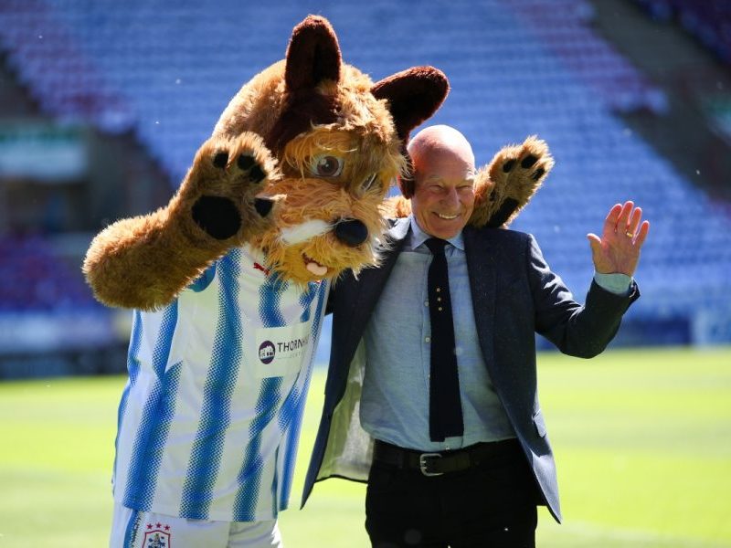 Huddersfield lamenta morte do torcedor Patrick Stewart, astro de X-Men