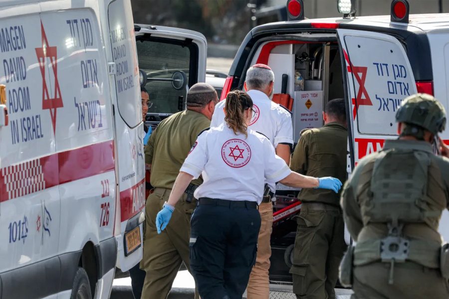 Israel mata dois suspeitos de ataque na Cisjordânia e anuncia cerco militar