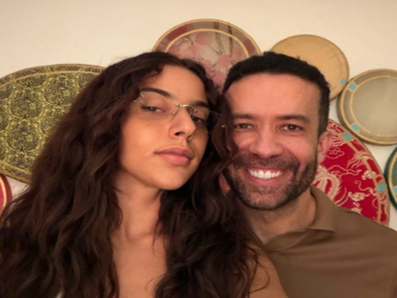 André Janones defende Marina Sena após polêmica por turnê na Europa