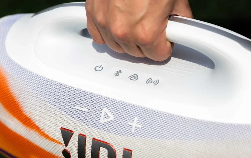 JBL Boombox 4 com 34% de desconto: como pagar R$ 2.091 na Amazon