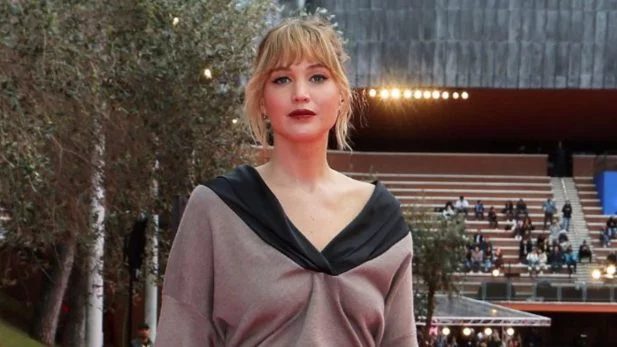 Jennifer Lawrence revela situação constrangedora com Bradley Cooper durante cena de beijo: “Ele não gostou muito”; assista Jennifer Lawrence revela situação constrangedora com Bradley Cooper em ‘O Lado Bom da Vida’; assista