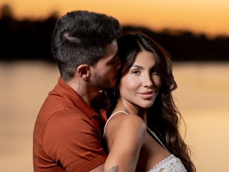 Jheny Santucci revela nome da filha com Arthur Aguiar